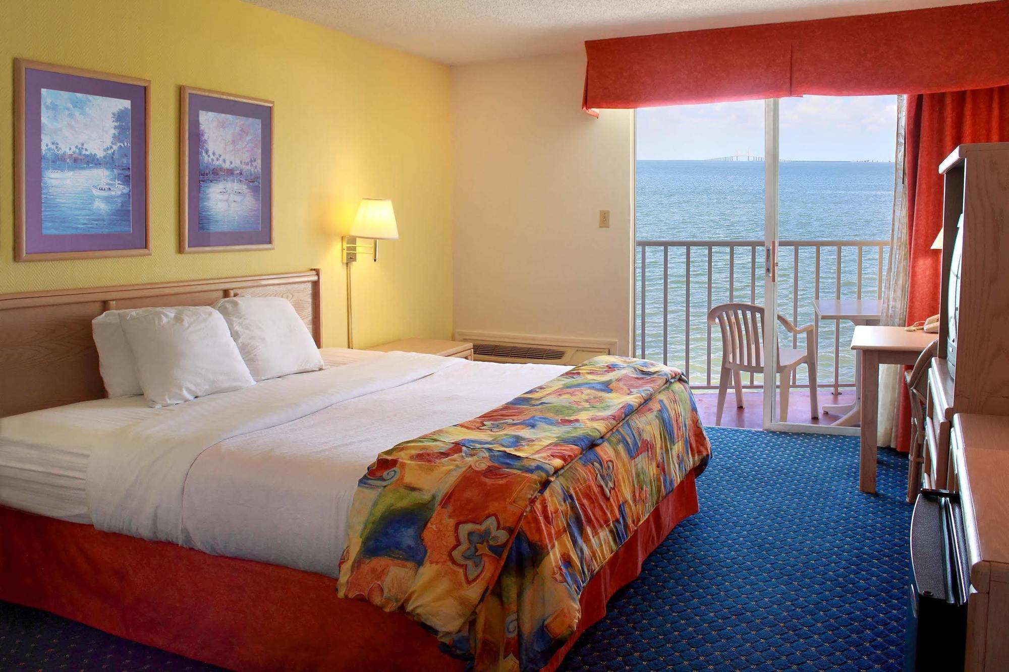 Magnuson Hotel Marina Cove St. Petersburg Oda fotoğraf